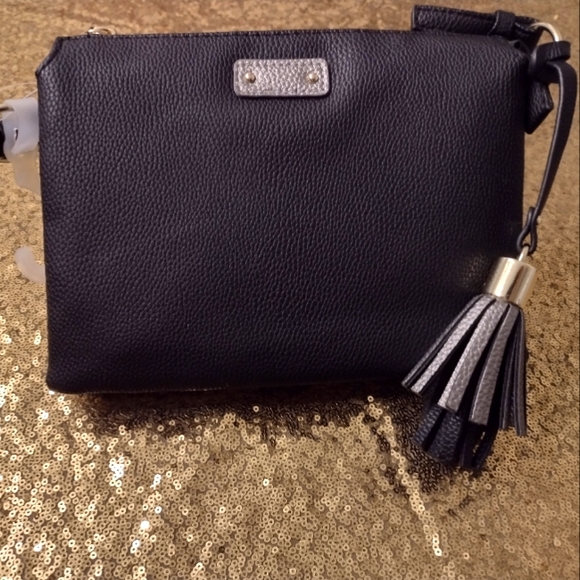 Time and Tru Handbags - 🆕 - Crossbody Bag / Black